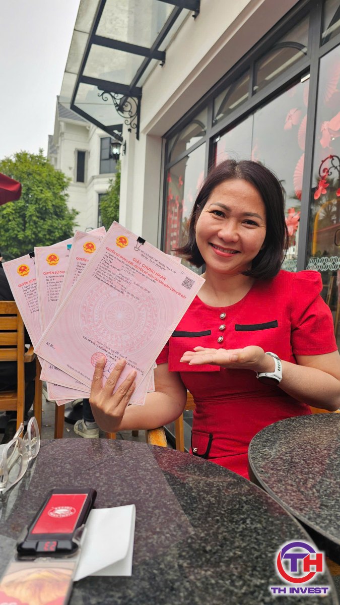 Cách đọc sổ hồng, sổ đỏ: 6 chỗ phải xem kỹ trước khi đặt cọc - Trang Thanh Thúy